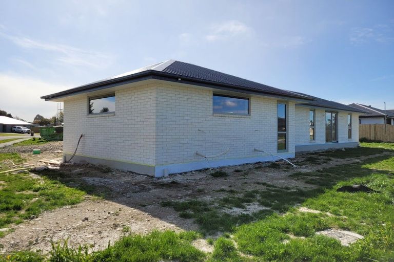 Photo of property in 49 Suffolk Drive, Kirwee, 7571