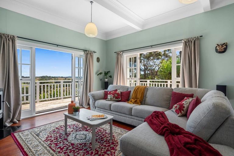 Photo of property in 176 Valley Road, Waitoki, Kaukapakapa, 0871