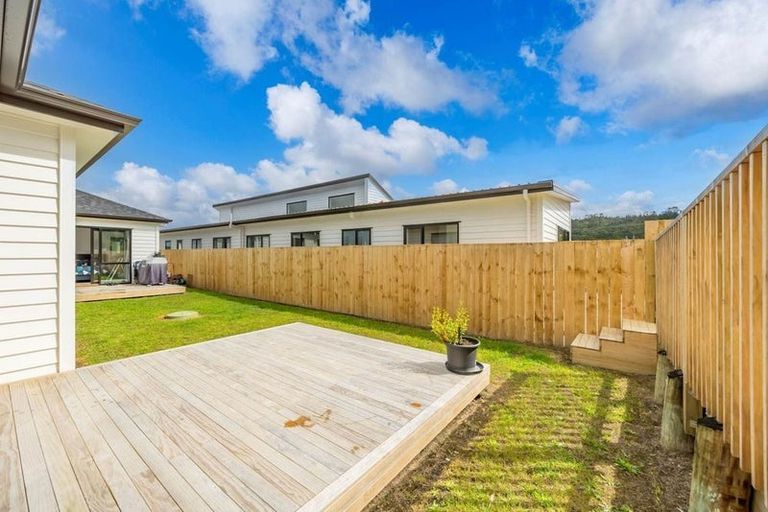 Photo of property in 26 Paihere Street, Huapai, Kumeu, 0810