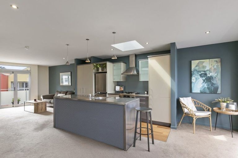 Photo of property in Marrakech Cafe, 88/305 Evans Bay Parade, Hataitai, Wellington, 6021