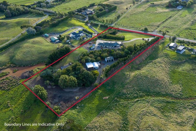 Photo of property in 55 Pukenamu Road, Te Horo, Otaki, 5581