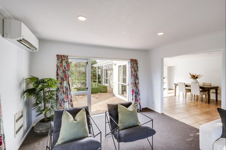Photo of property in 6 Arcadia Lane, Havelock North, 4130