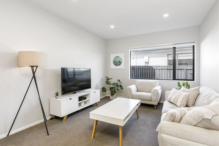 Photo of property in 106 Parkview Drive, Gulf Harbour, Whangaparaoa, 0930