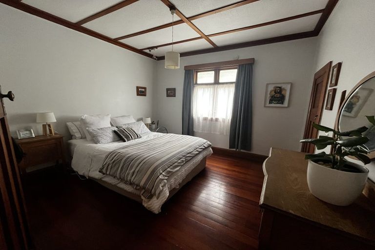 Photo of property in 28 Miro Street, Takaro, Palmerston North, 4410