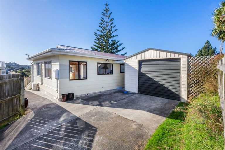 Photo of property in 19a Stephen Street, Johnsonville, Wellington, 6037