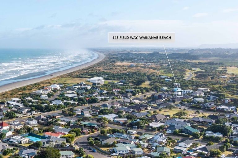 Photo of property in 148 Field Way, Waikanae Beach, Waikanae, 5036