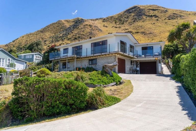 Photo of property in 4 Ben Avon Grove, Cape Palliser, Featherston, 5772