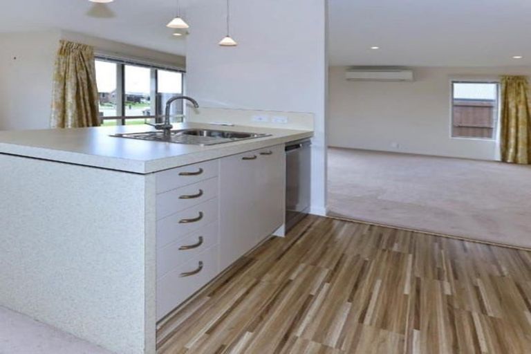 Photo of property in 56 Rannoch Drive, Broomfield, Christchurch, 8042