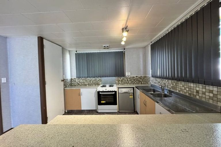 Photo of property in 55 Great South Road, Takanini, 2112