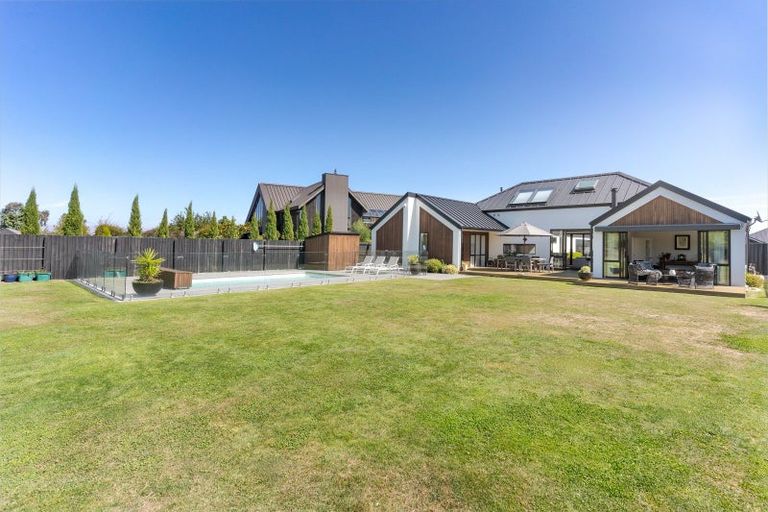 Photo of property in 5 Kawharu Street, Marshland, Christchurch, 8083