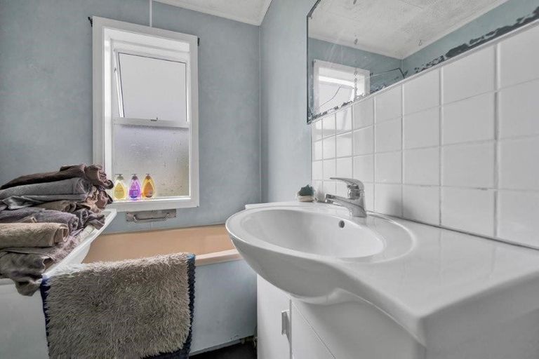 Photo of property in 6 Argyle Street, Hawera, 4610