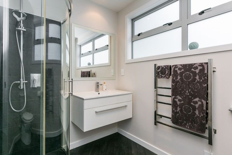 Photo of property in 9a Saint Hill Lane, Havelock North, 4130