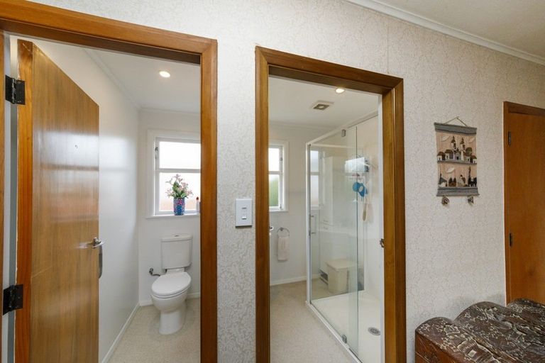 Photo of property in 77 Highbury Avenue, Highbury, Palmerston North, 4412