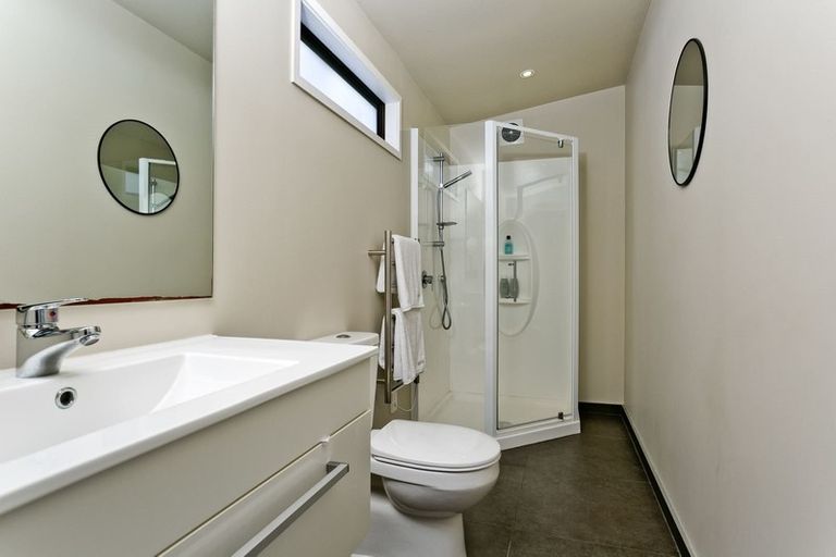 Photo of property in 11 Squirrel Lane, Browns Bay, Auckland, 0630