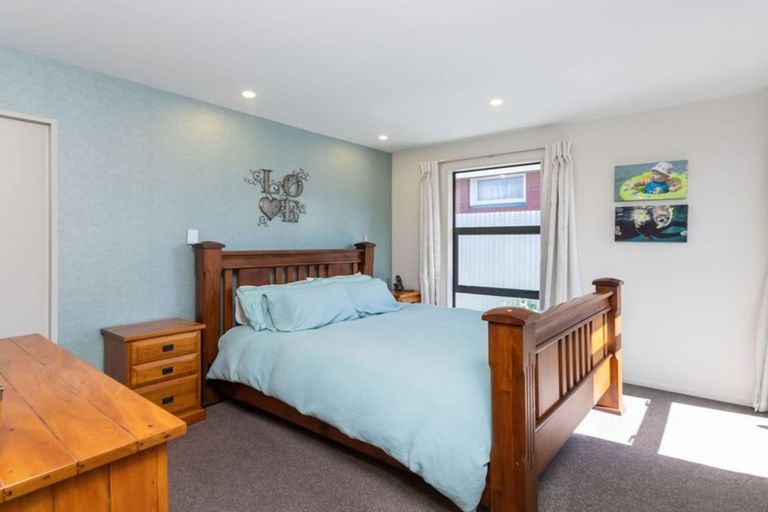 Photo of property in 93 Bickerton Street, Wainoni, Christchurch, 8061