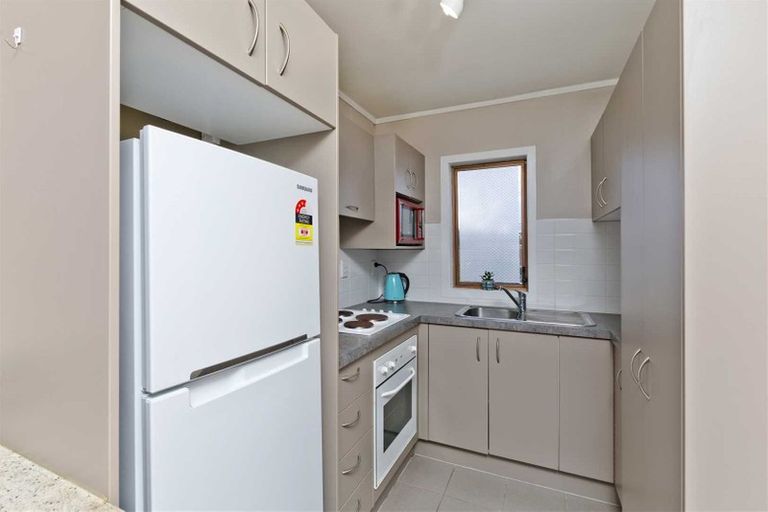 Photo of property in 9/773 Beach Road, Browns Bay, Auckland, 0630
