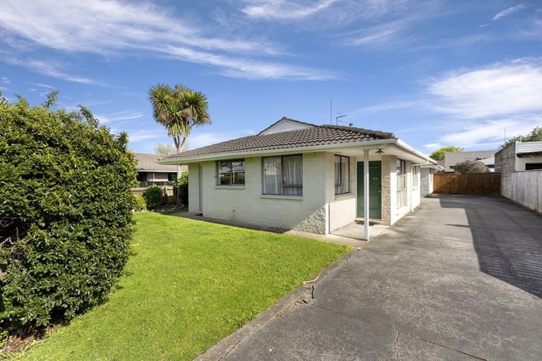 Photo of property in 73a Stanley Avenue, Palmerston North, 4414