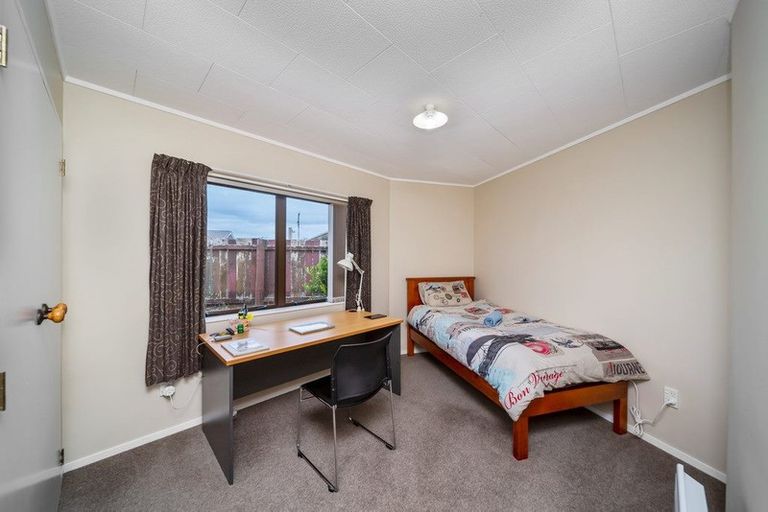 Photo of property in 31 Tiverton Crescent, Whalers Gate, New Plymouth, 4310