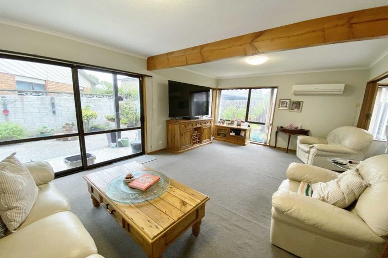 Photo of property in 2/4 Elvira Court, Bishopdale, Christchurch, 8053