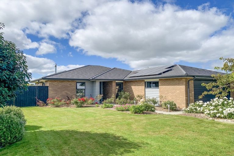 Photo of property in 4 Bellbird Place, Rolleston, 7614