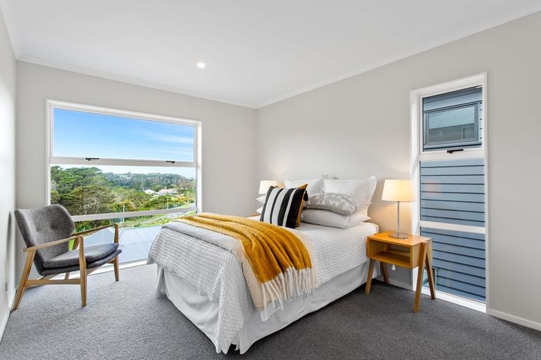 Photo of property in 27 William Calvert Drive, Swanson, Auckland, 0614