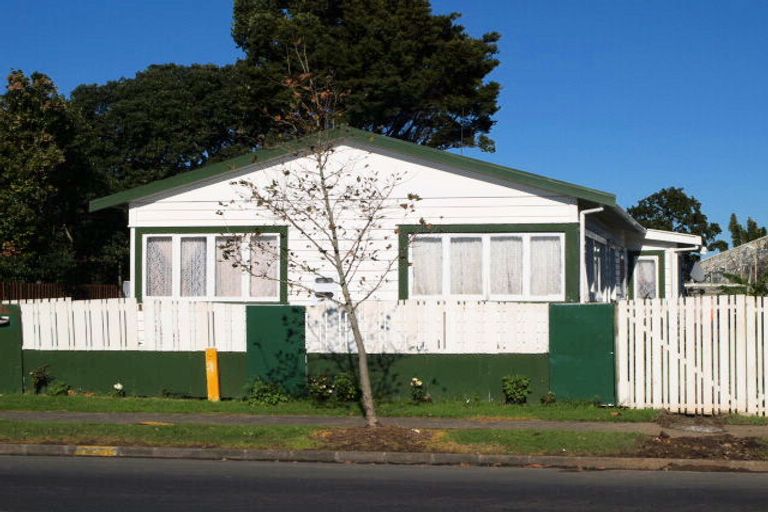Photo of property in 194 Buckland Road, Mangere East, Auckland, 2024