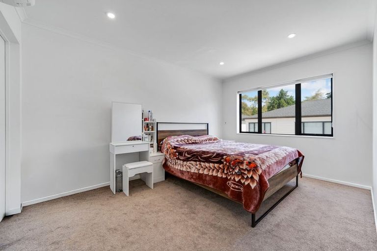 Photo of property in 52b Universal Drive, Henderson, Auckland, 0610