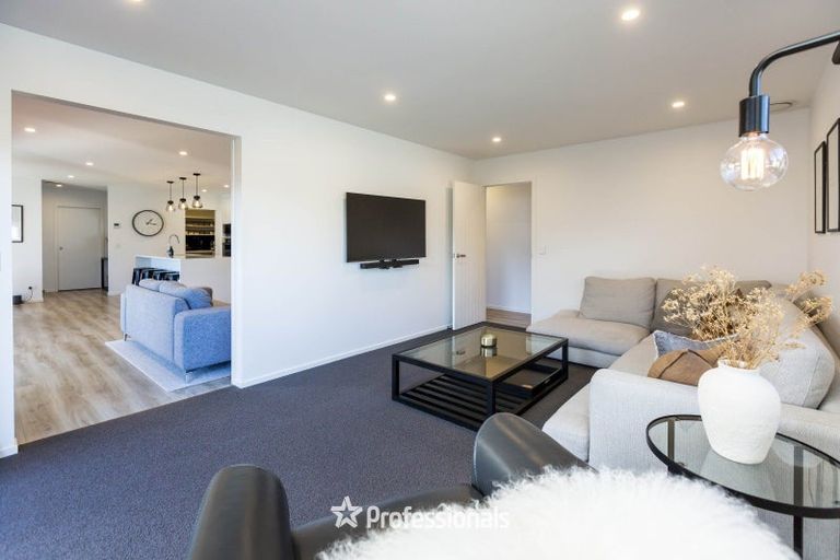 Photo of property in 4 Kerrigan Crescent, Wallaceville, Upper Hutt, 5018