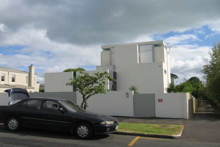 Photo of property in 44a Rawhitiroa Road, Kohimarama, Auckland, 1071