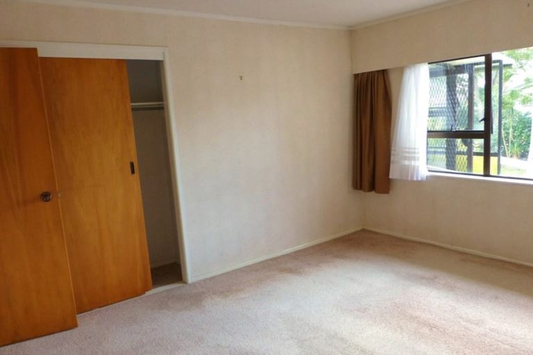 Photo of property in 2/87 Cook Street, Howick, Auckland, 2014