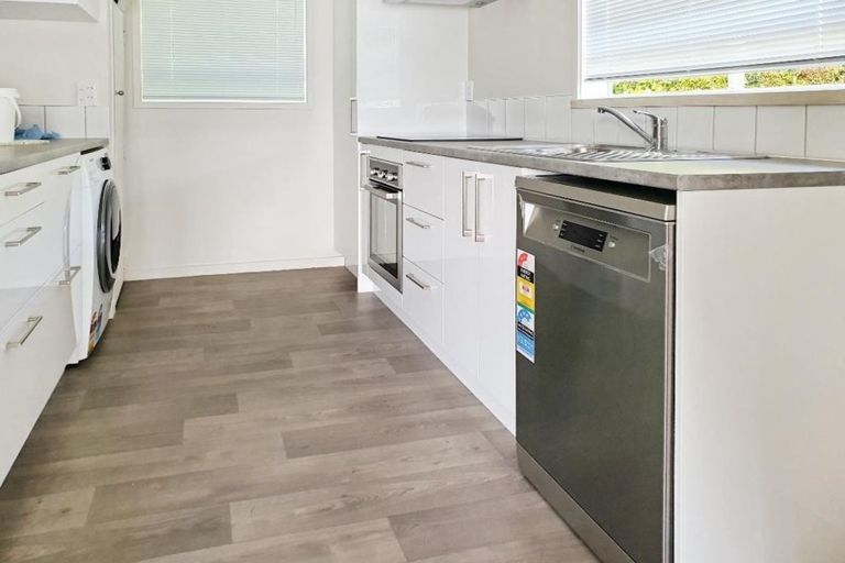 Photo of property in 73b Great North Road, Saint Johns Hill, Whanganui, 4501