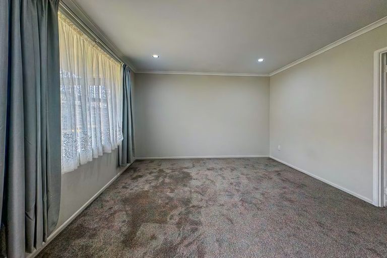 Photo of property in 2/117 Astley Avenue, New Lynn, Auckland, 0600