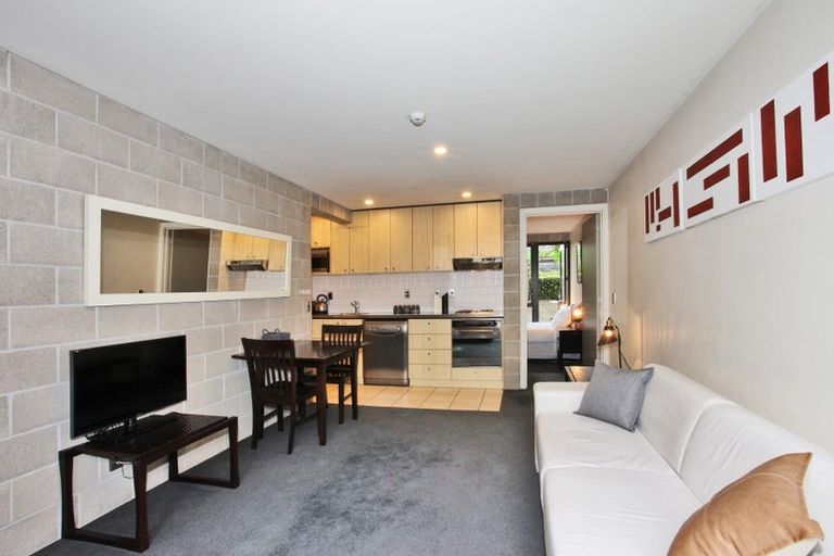Photo of property in 19/868 Colombo Street, Christchurch Central, Christchurch, 8013