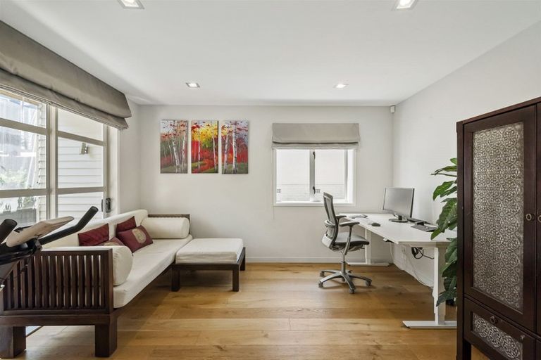 Photo of property in 96a Anzac Street, Takapuna, Auckland, 0622