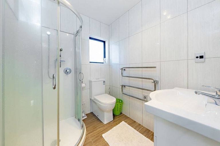 Photo of property in 20a Driver Road, Mangere East, Auckland, 2024