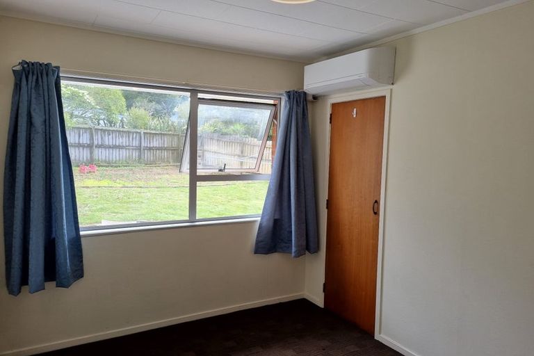 Photo of property in 3/58 View Road, Henderson, Auckland, 0612