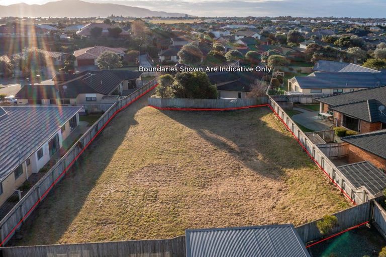 Photo of property in 5 Datum Way, Paraparaumu, 5032