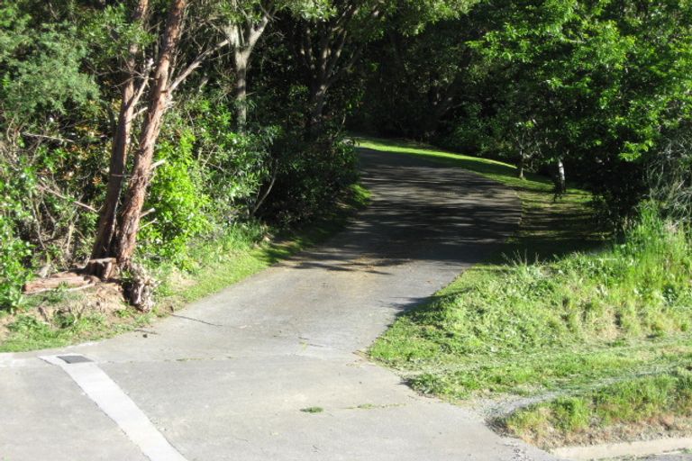 Photo of property in 82 Wairau Road, Picton, 7220