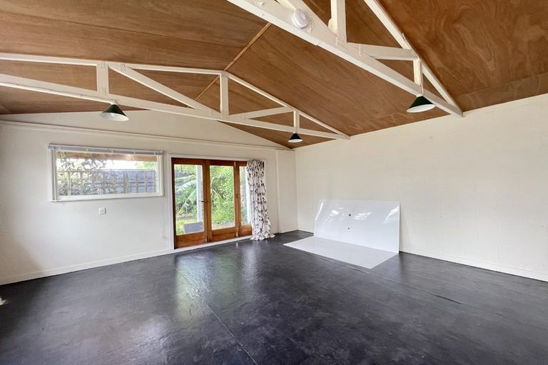 Photo of property in 4 Hillcrest Avenue, Hillcrest, Auckland, 0627