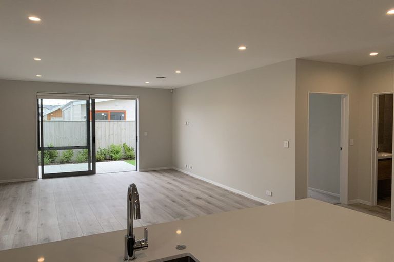 Photo of property in 9 Kawe Marie Lane, Takanini, 2112