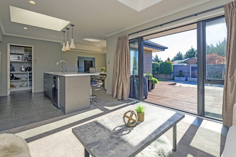 Photo of property in 3 Reka Street, Parklands, Christchurch, 8083