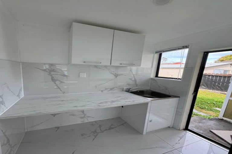 Photo of property in 1/83 Luanda Drive, Ranui, Auckland, 0612