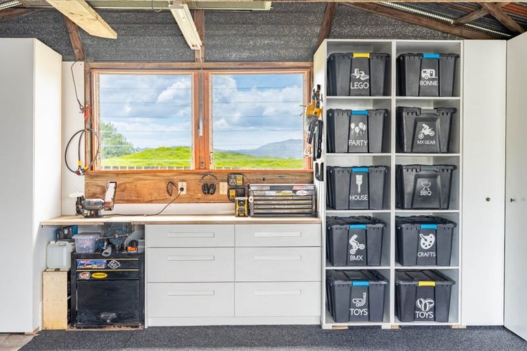 Photo of property in 28 Bickerstaffe Road, Maungaturoto, 0520