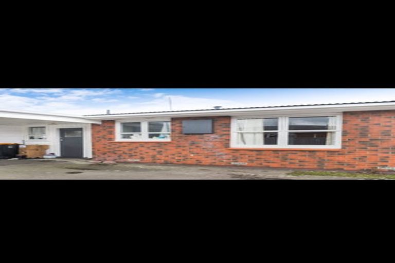 Photo of property in 2/630 Main Street, Palmerston North, 4414