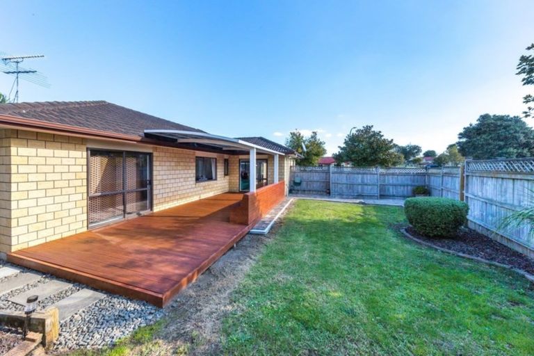 Photo of property in 51 Magic Way, Randwick Park, Auckland, 2105