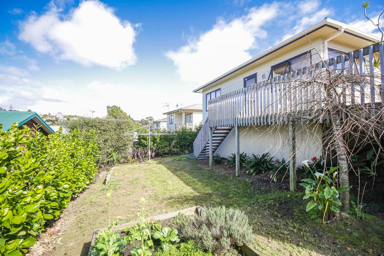 Photo of property in 49 Garton Drive, Massey, Auckland, 0614