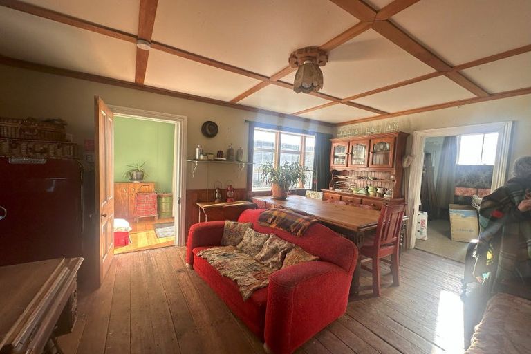 Photo of property in 30 Huia Street, Ohura, 3926