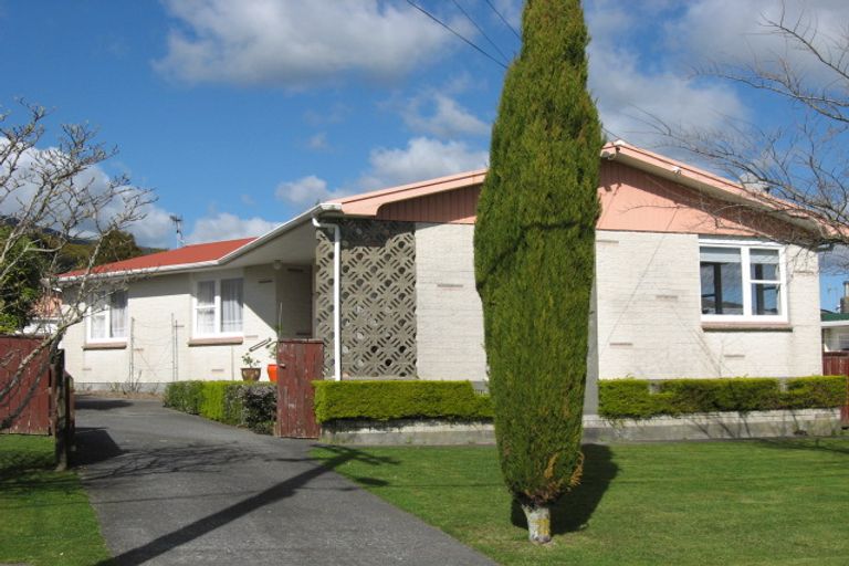 Photo of property in 89 Peel Place, Wainuiomata, Lower Hutt, 5014