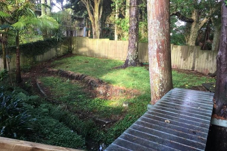 Photo of property in 53 Lawrence Crescent, Hillpark, Auckland, 2102