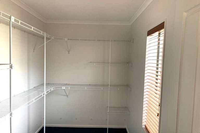 Photo of property in 22 Wicklam Lane, Greenhithe, Auckland, 0632